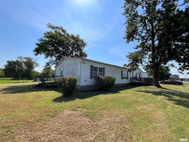 Property Photo:  7106 Krutsinger Road  IL 62854 