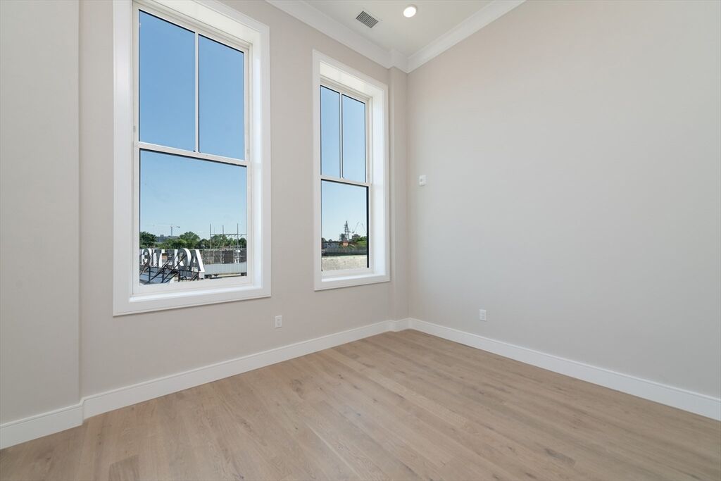 Property Photo:  4 Franklin Street 202  MA 02134 