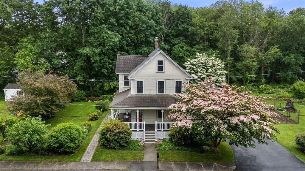 Property Photo:  8 Orchard Terrace  MA 01754 