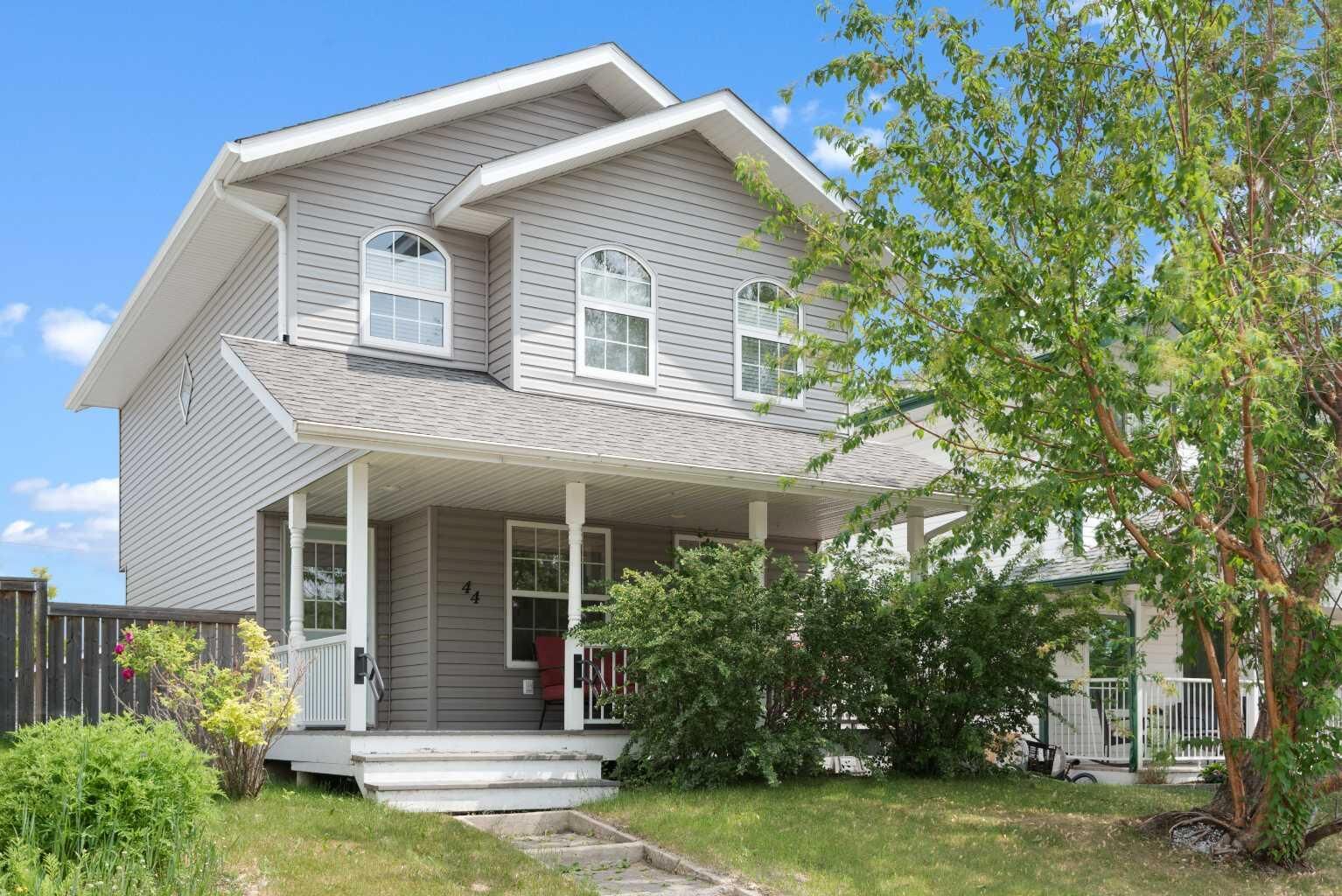 Property Photo: 44 Country Ridge Close AB T4L 2H1
