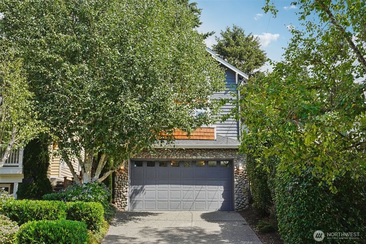 9020  Burke Avenue N  Seattle WA 98103 photo
