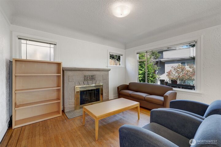 Property Photo: 651 W Bertona Street WA 98119