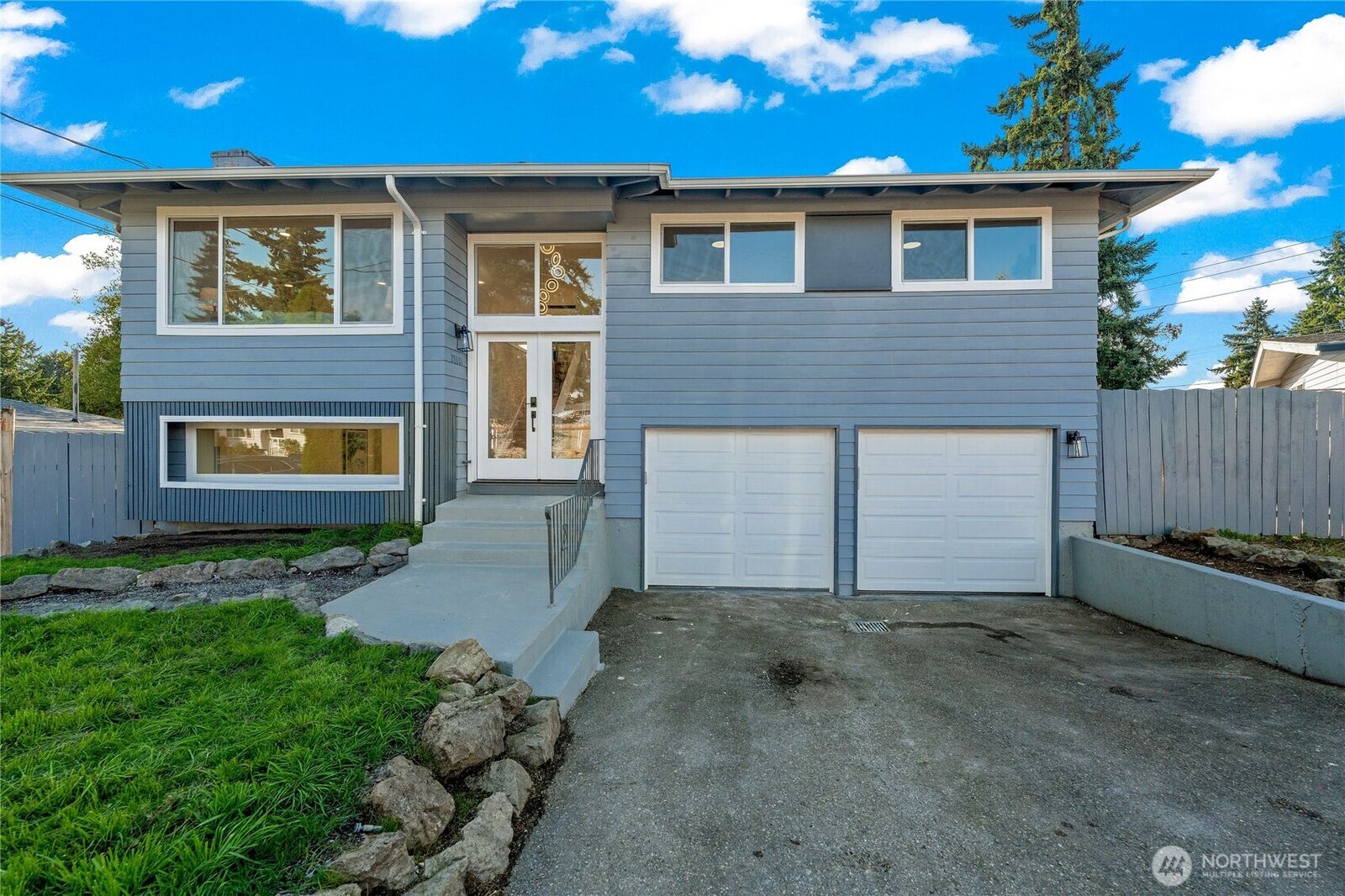 Property Photo: 28801 41st Avenue S WA 98001