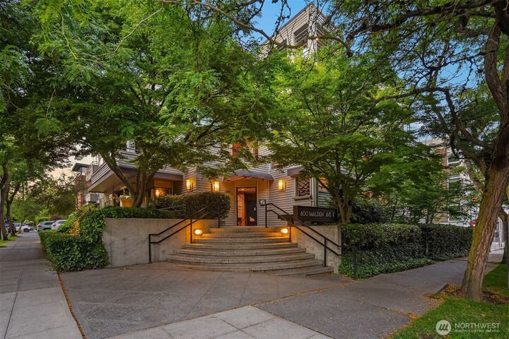 600  Malden Avenue E 104  Seattle WA 98112 photo