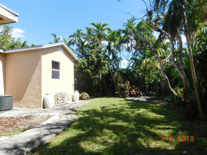 Property Photo:  6608 SW 65th Street  FL 33143 