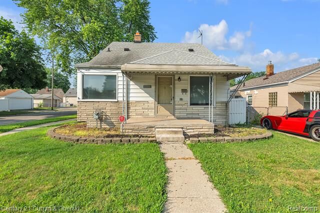 Property Photo: 2205 Paris Avenue MI 48146