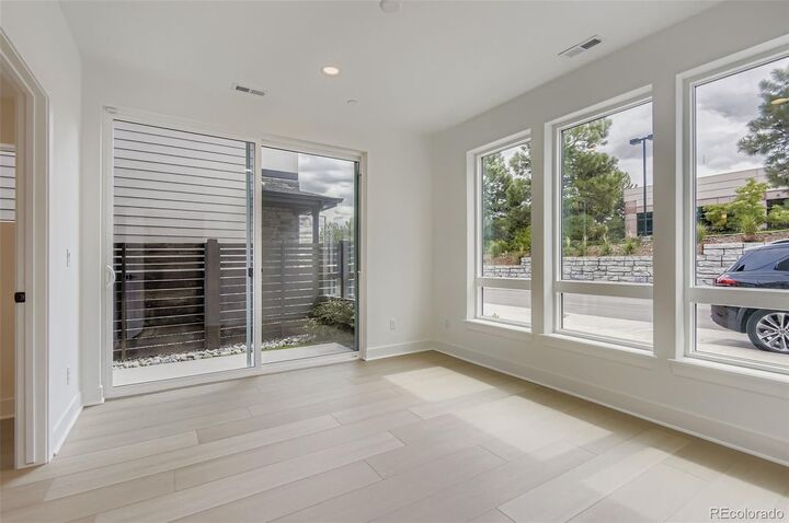 Property Photo: 10904 E Hinsdale Circle CO 80112