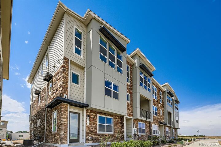 Property Photo:  6275 N Kirk Street  CO 80019 