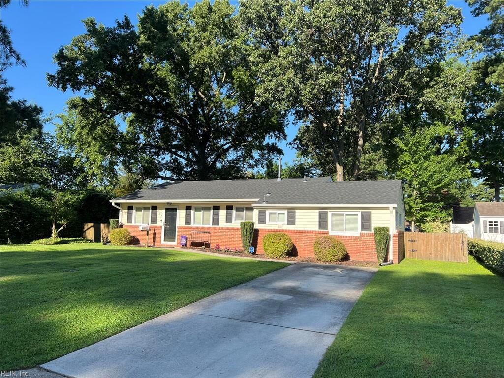 Property Photo:  437 Mango Dr  VA 23451 