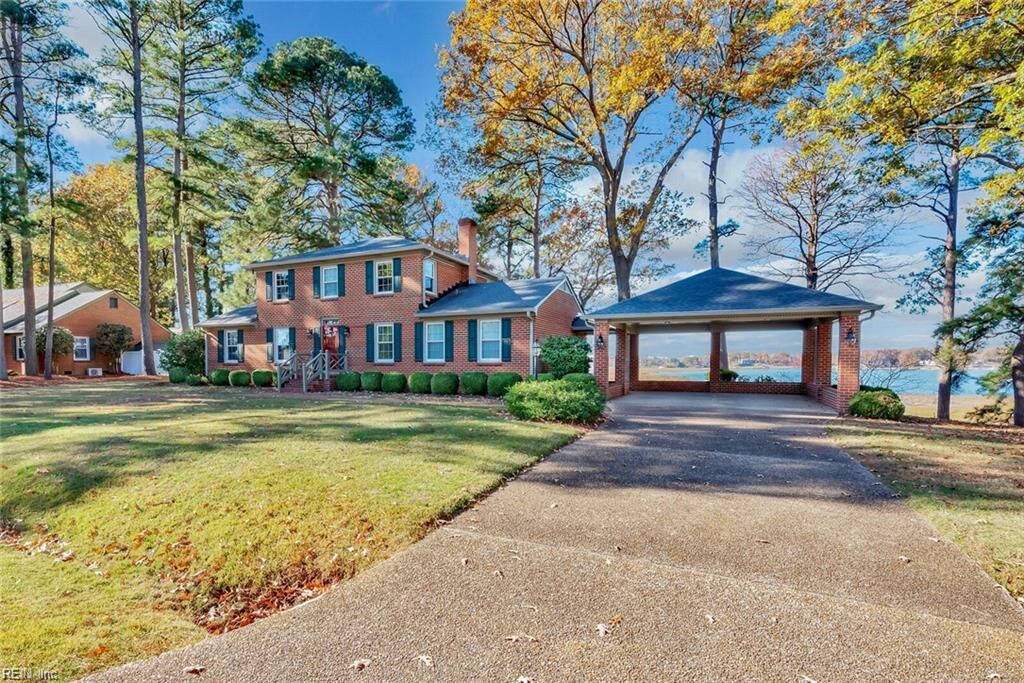 Property Photo:  306 Ridgeland Dr  VA 23430 