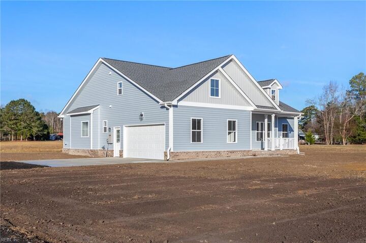 Property Photo:  231 Longstreet Ln  VA 23434 