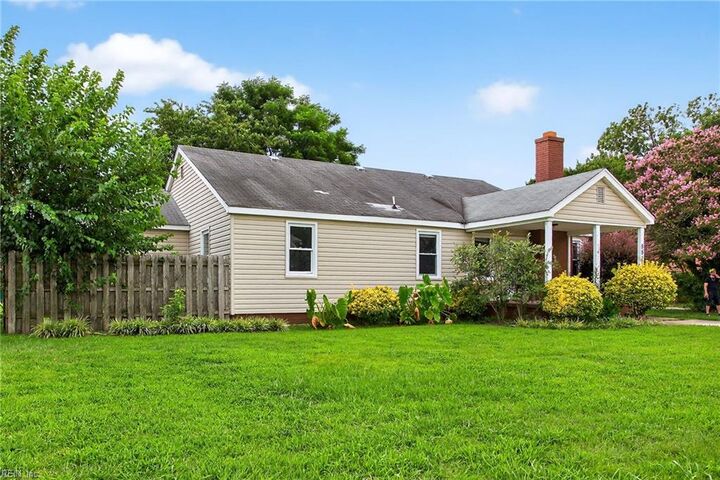 Property Photo:  551 Ashlawn Dr  VA 23505 