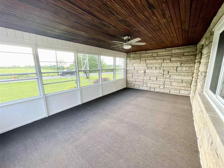 Property Photo: 513 S Round Barn Road IN 47374