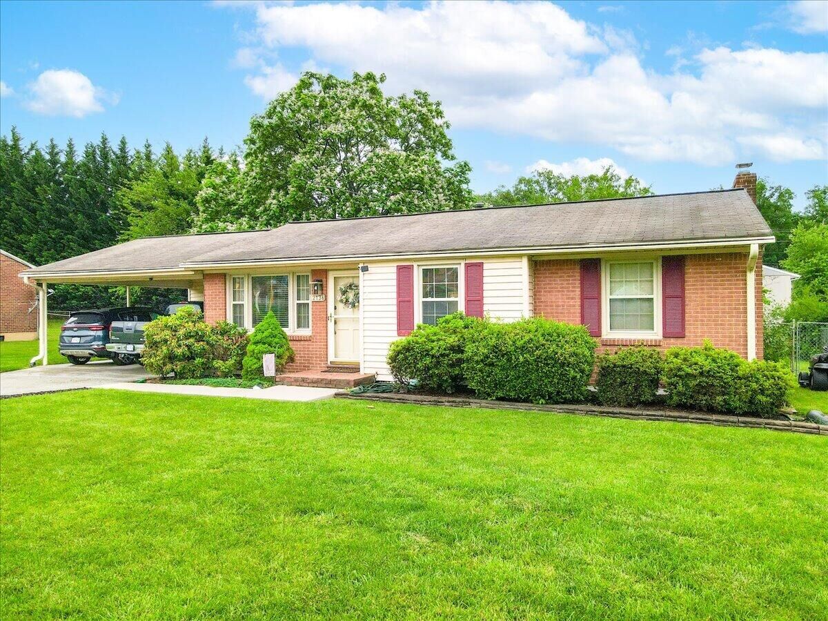 Property Photo:  2136 Bainbridge Dr  VA 24153 
