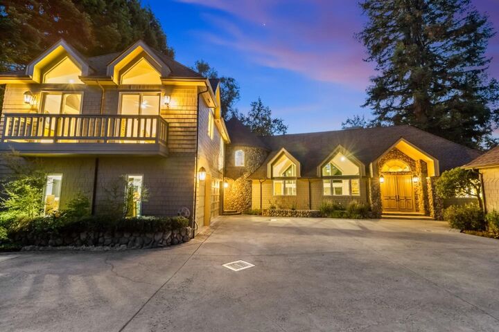 Property Photo: 136 Finger Avenue CA 94062