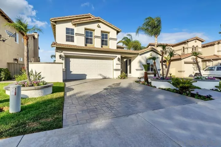 Property Photo:  46048 Paseo Gallante  CA 92592 
