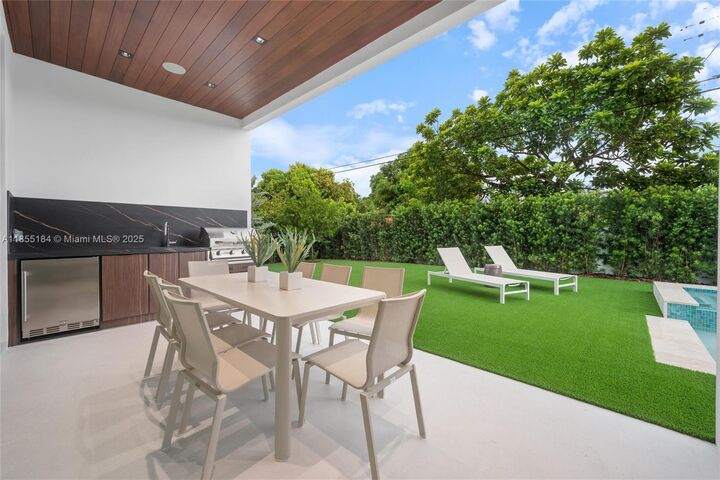 Property Photo: 4231 SW 11th St FL 33134