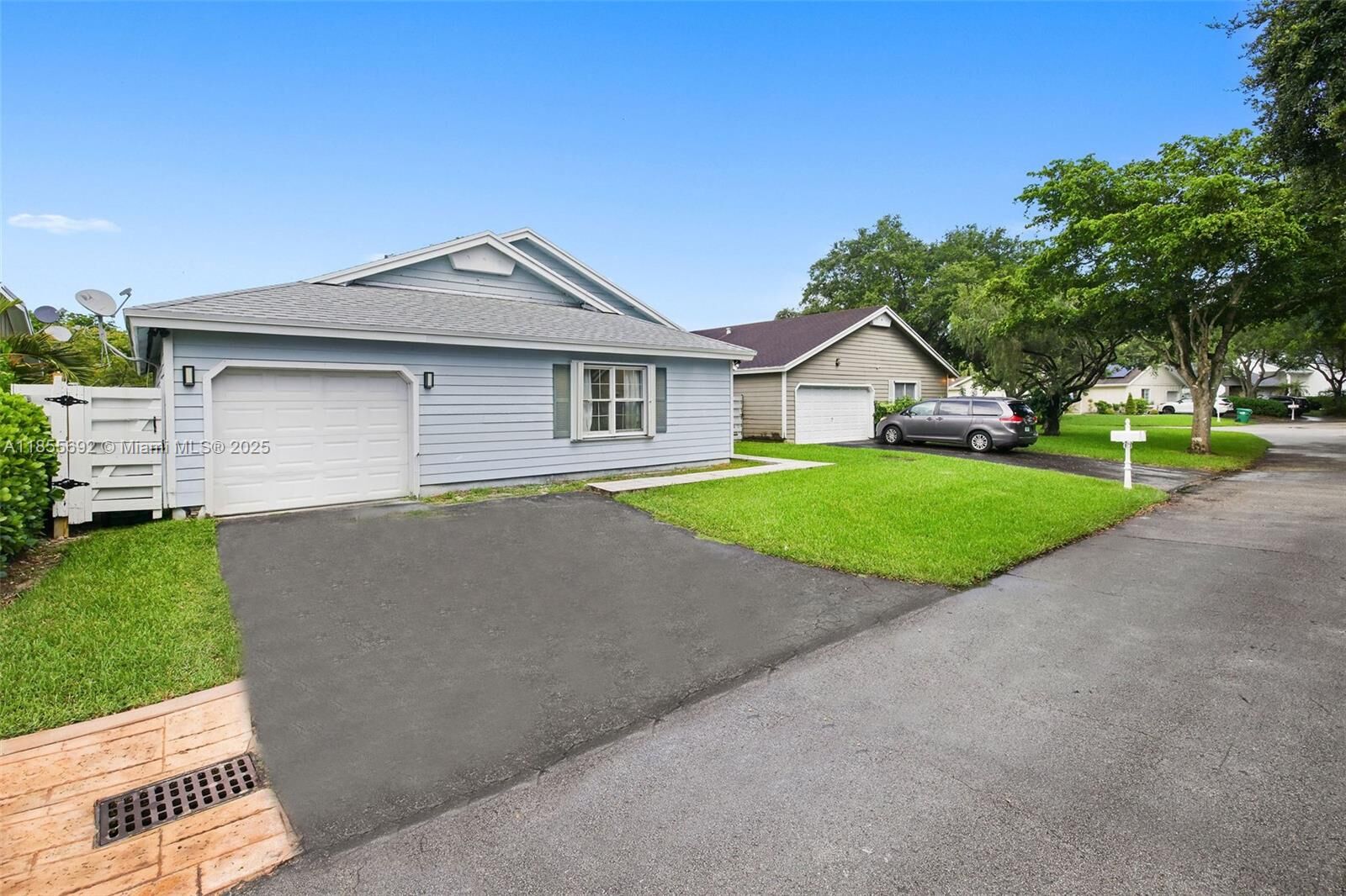 Property Photo:  15025 SW 142nd Pl  FL 33186 