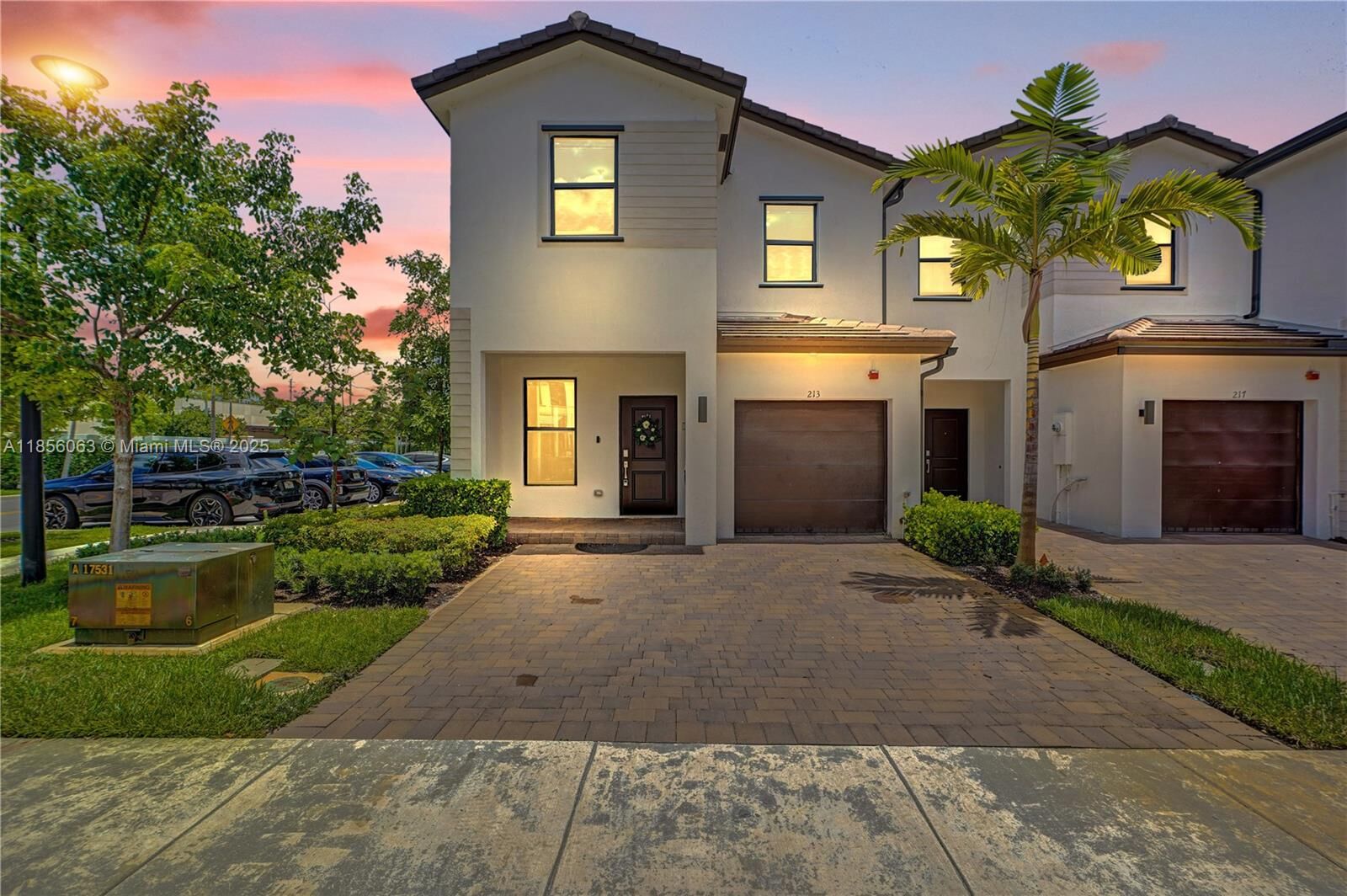 Property Photo:  213 SW 159th Ct 213  FL 33027 