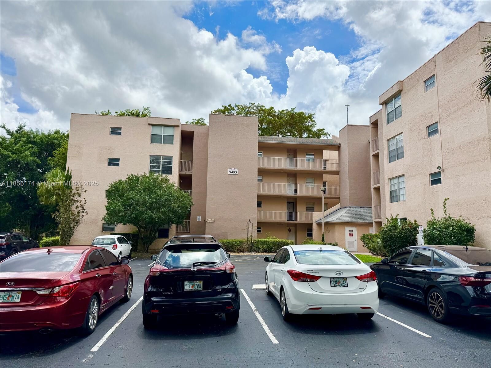 Property Photo:  9495 Evergreen Pl 101  FL 33324 