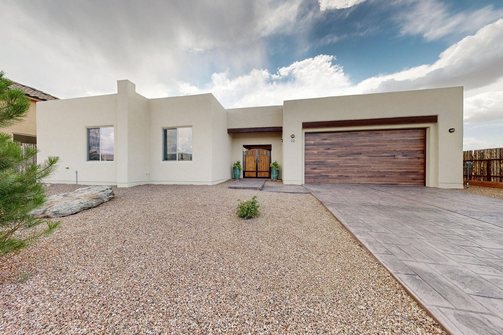 Property Photo:  22 La Pradera  NM 87508 