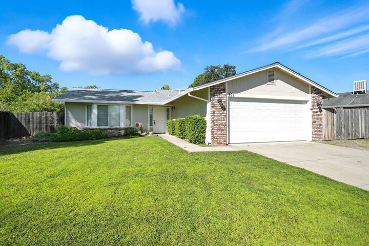 391 Woodhill Drive  Redding CA 96003 photo