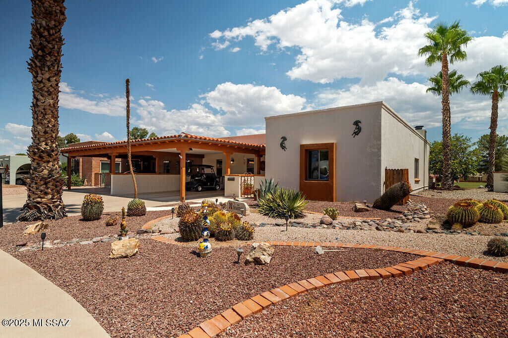 Property Photo: 1320 N Placita Parasol AZ 85614