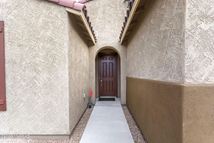 Property Photo: 2324 W Virgo Street AZ 85742