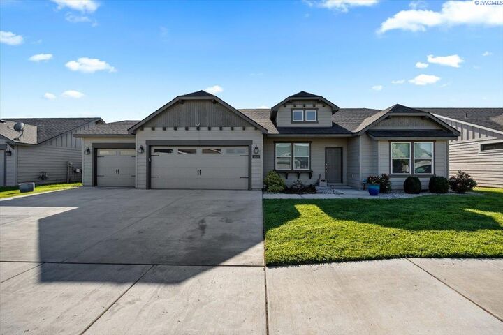 5806 Wallowa Lane  Pasco WA 99301 photo