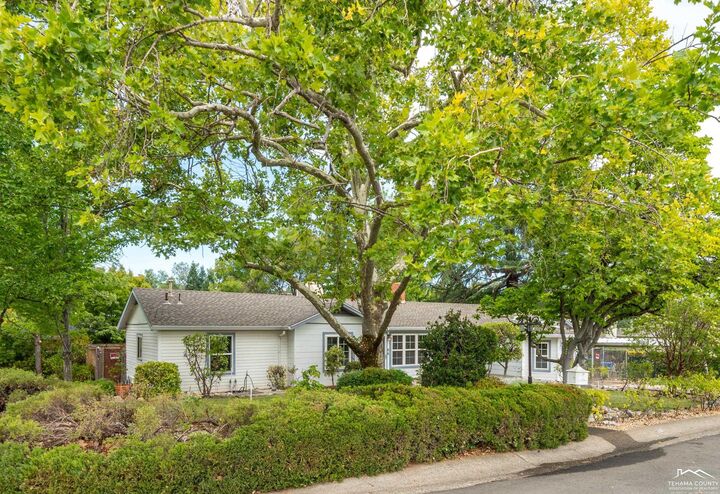3500 Longview Court  Redding CA 96001 photo