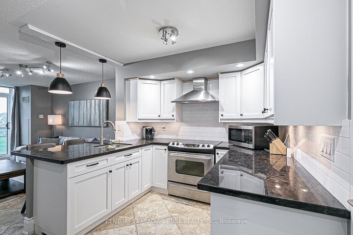 Photo de la propriété: 3 Ellesmere Street 202 ON L4B 4N2