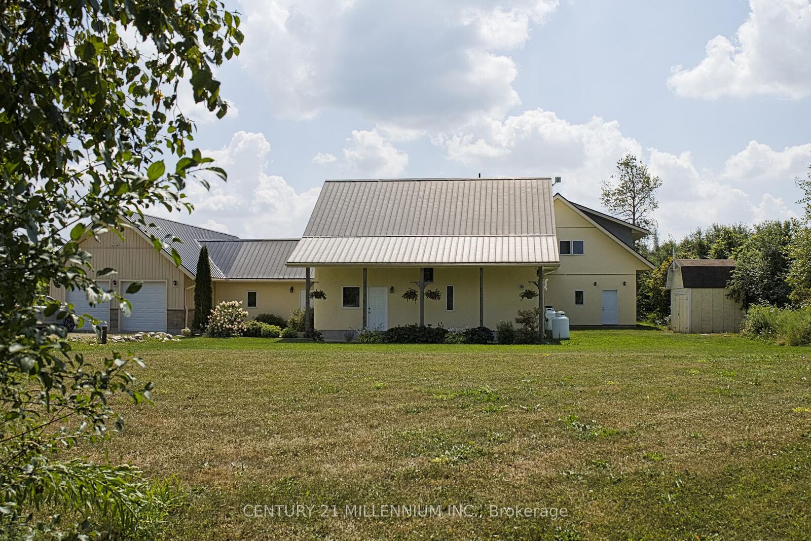 Photo de la propriété: 322066 Concession Road 6-7 N/A ON L9W 0W8