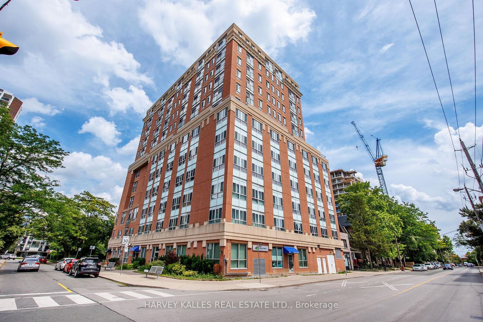 Property Photo: 15 Maplewood Avenue 212 ON M6C 4B4