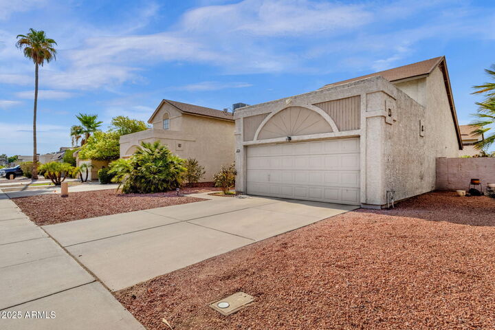 3833 W Ivanhoe Street  Chandler AZ 85226 photo