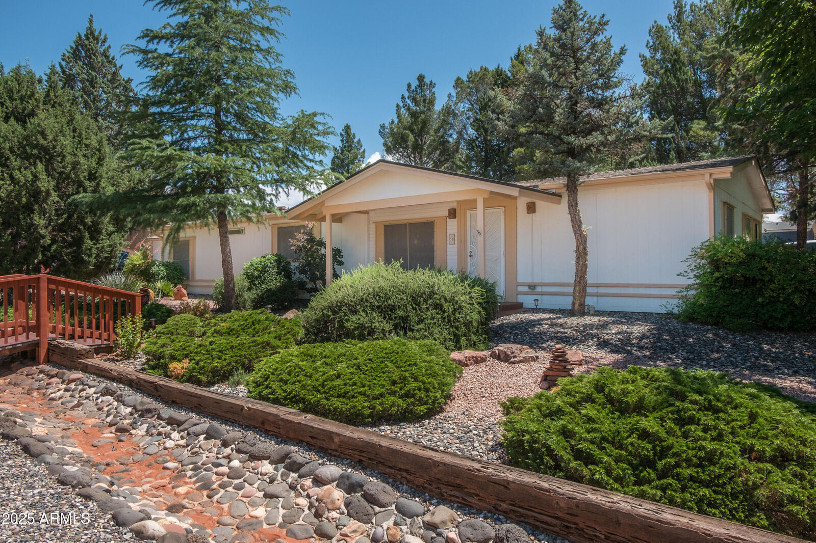 Property Photo: 30 Mesquite Circle AZ 86336