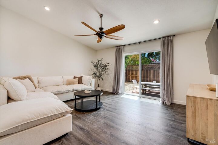 Property Photo:  2376 Donna Maria Way  CA 95401 