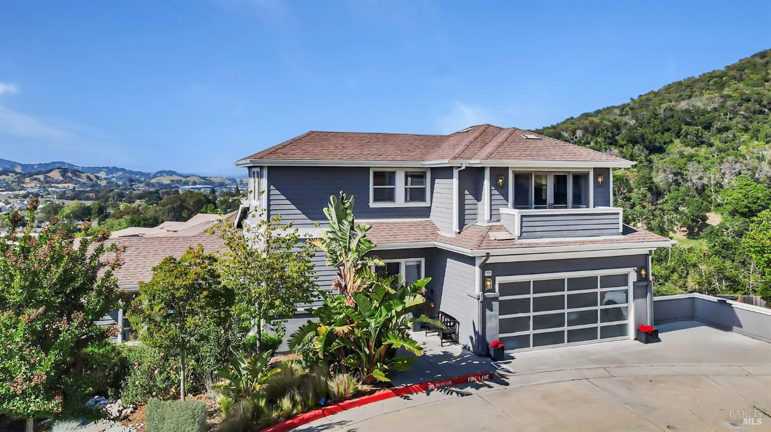 Property Photo: 11 Edgehill Way CA 94903