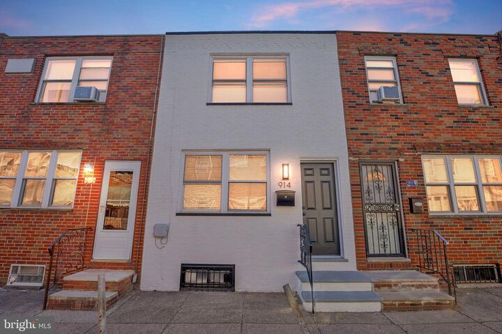 914 Winton Street  Philadelphia PA 19148 photo
