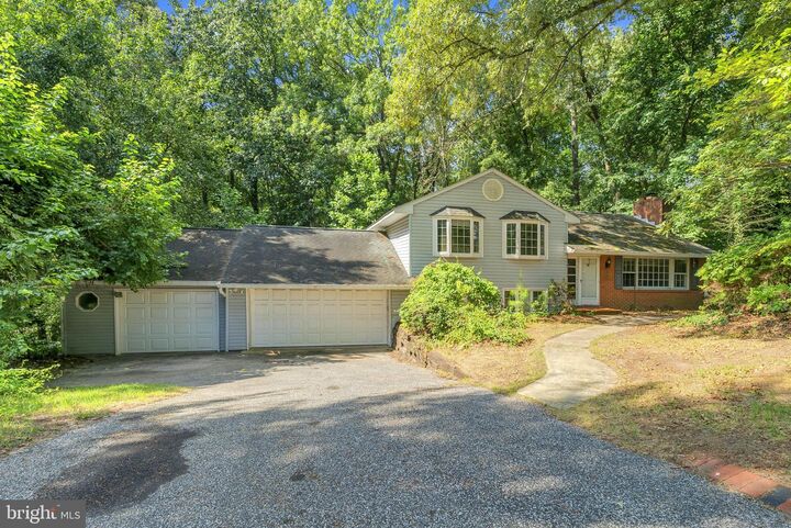 27 Saint Andrews Road  Severna Park MD 21146 photo