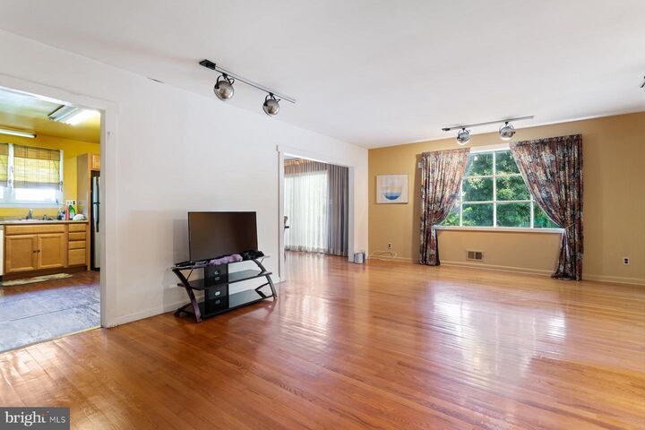 Property Photo: 5800 Sir Galahad Road MD 20769
