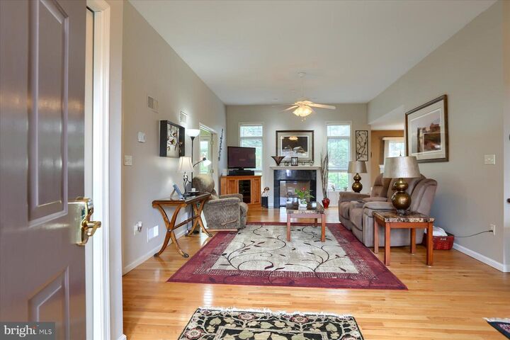 Property Photo: 87 Bartlett Circle PA 17078