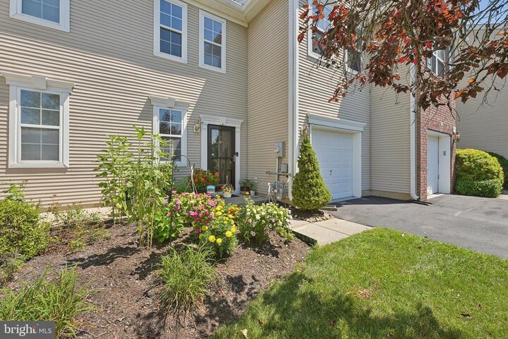 Property Photo: 7 Leed NJ 08550
