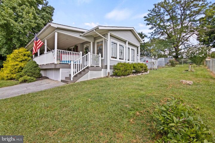 Property Photo:  1300 S Raleigh Street  WV 25401 