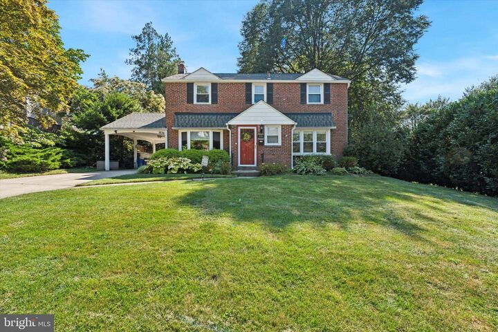 1636 Rose Glen Road  Havertown PA 19083 photo