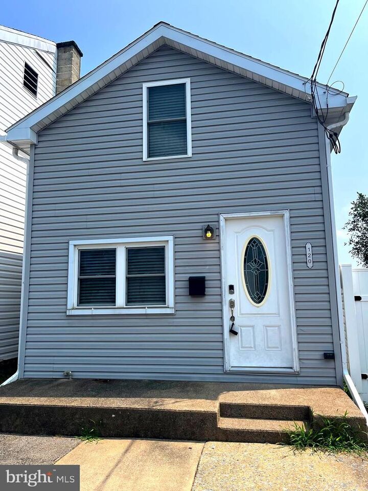 120 N Frederick Street  Mechanicsburg PA 17055 photo