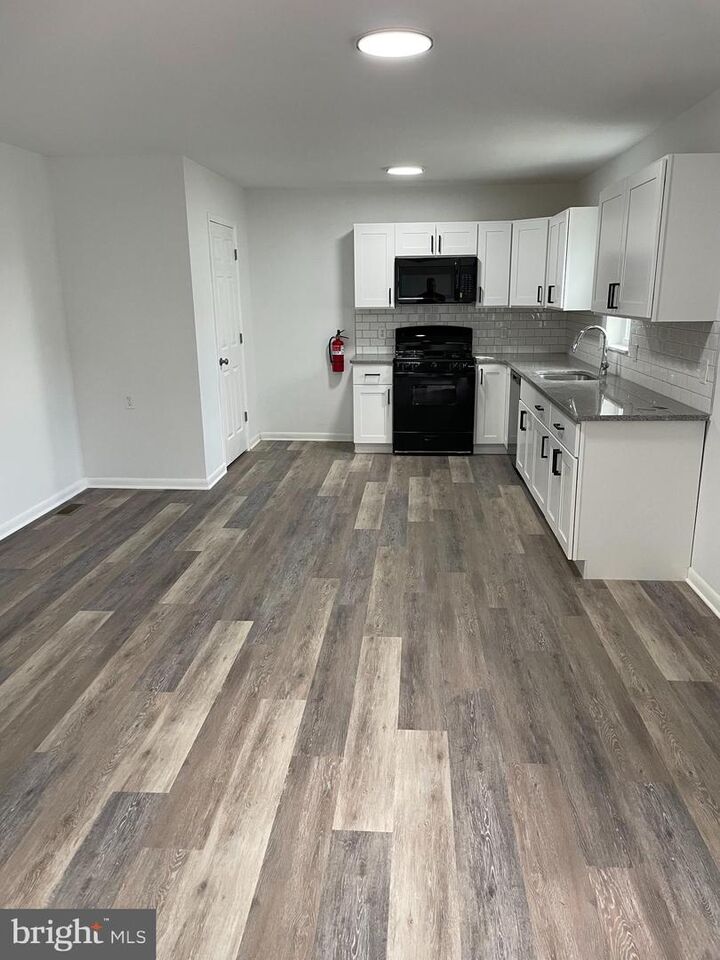 Property Photo: 215 Broad NJ 08085