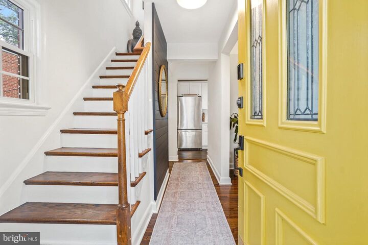 Property Photo: 416 Deerfield Avenue MD 20910