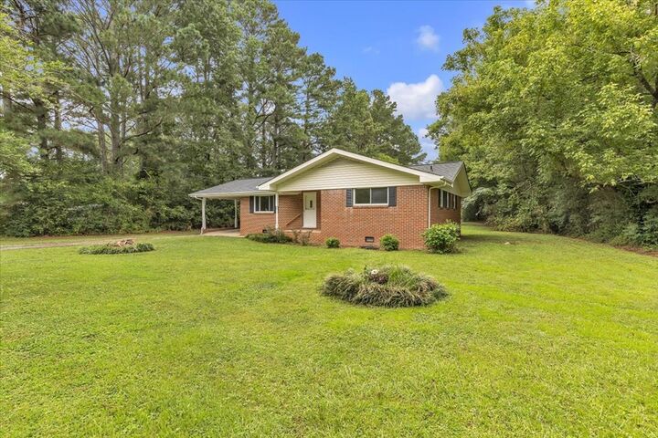 Property Photo: 3318 Dobson Drive GA 30740