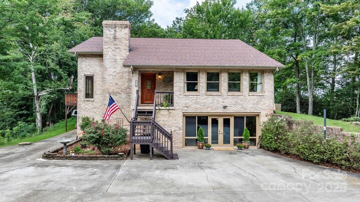 Property Photo:  4415 Laurel Ridge Drive  NC 28645 
