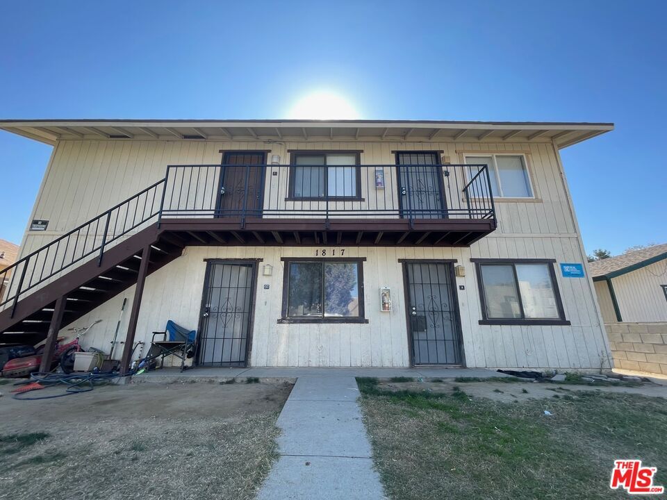 Property Photo:  1817 Blanche St  CA 93304 